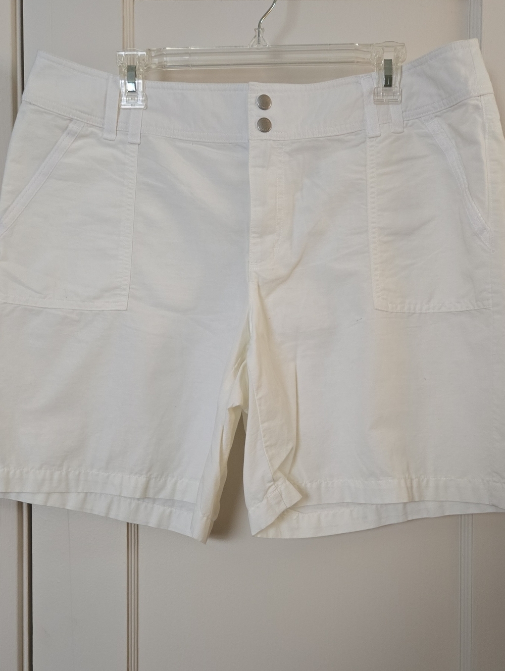 Liz White Cotton Shorts